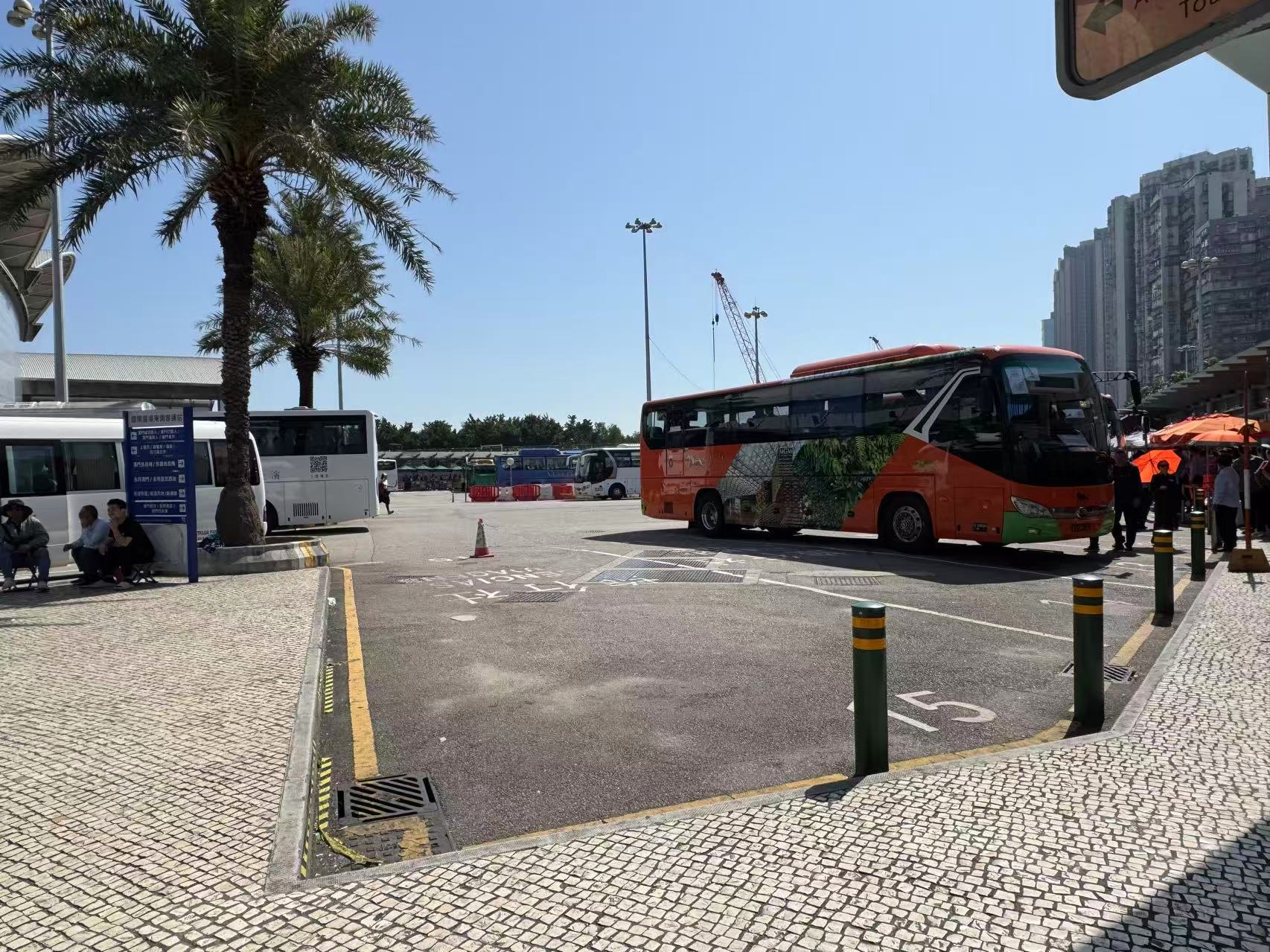 关闸广场上车点